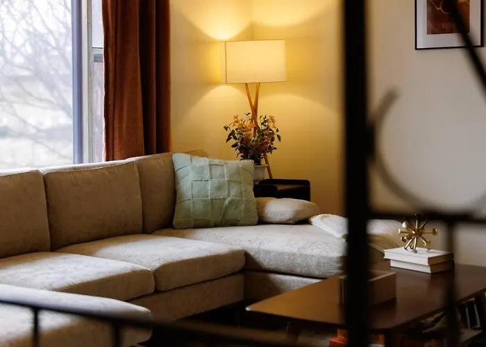 Cozy Long Near Downtown And Workspace Ferienhaus *