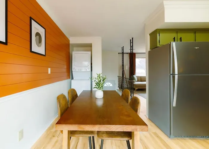 Cozy Long Near Downtown And Workspace Ferienhaus *