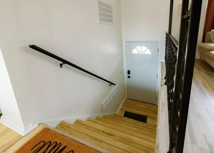 Cozy Long Near Downtown And Workspace Ferienhaus Peoria