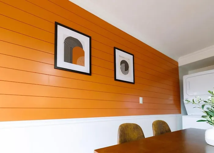 Cozy Long Near Downtown And Workspace