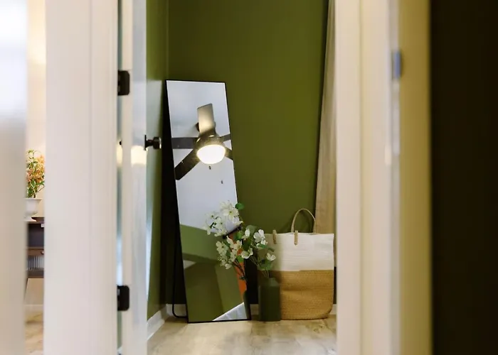 Cozy Long Near Downtown And Workspace Peoria